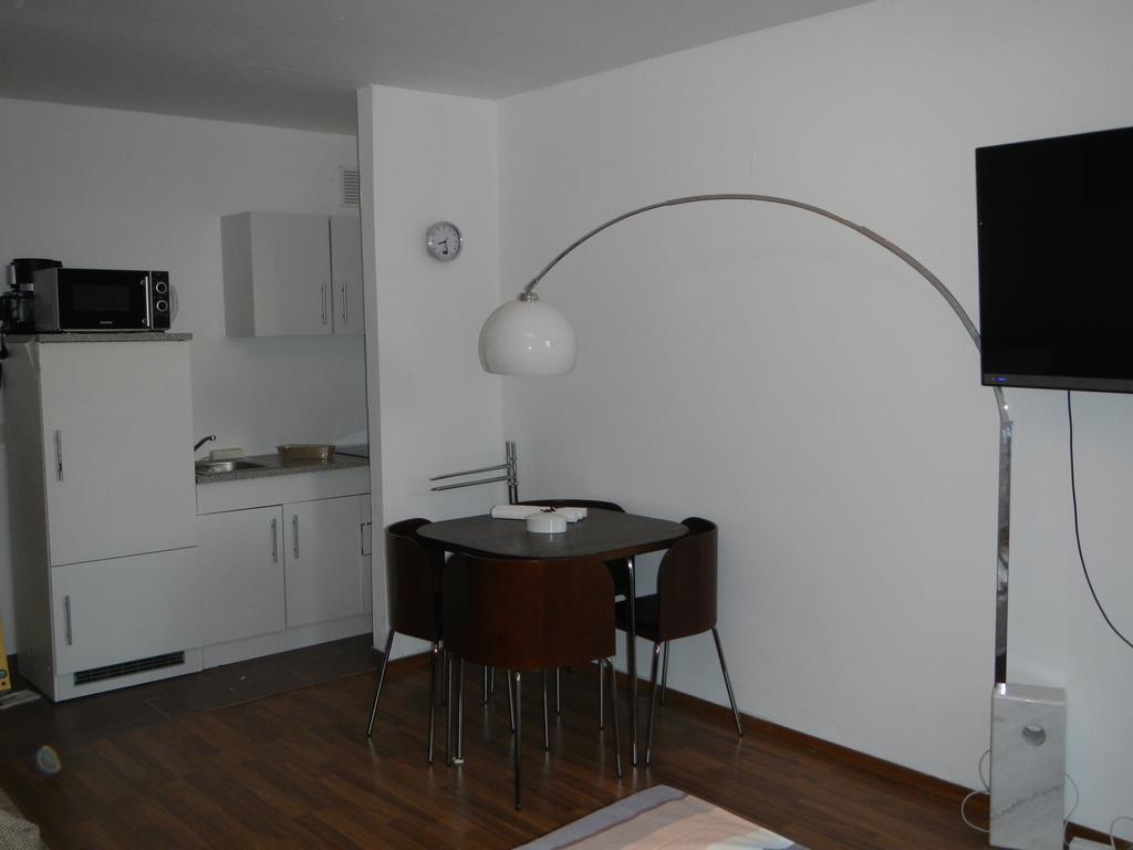 Sonniges Modernes Appartement Hoehenberg 쾰른 외부 사진