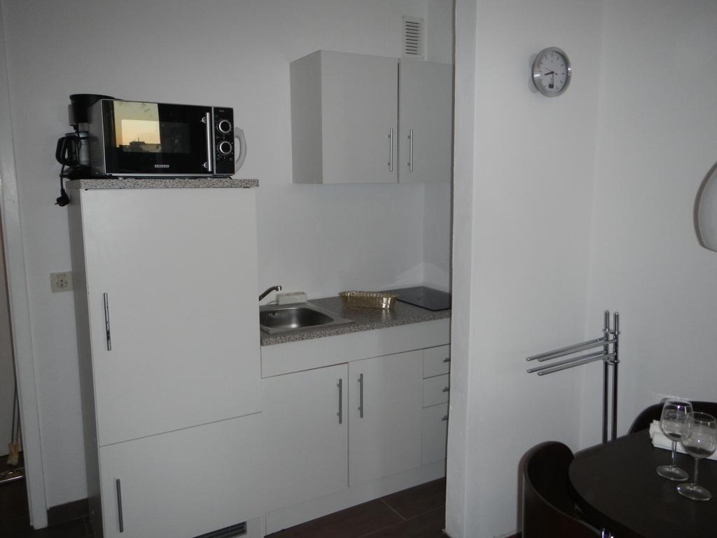 Sonniges Modernes Appartement Hoehenberg 쾰른 외부 사진