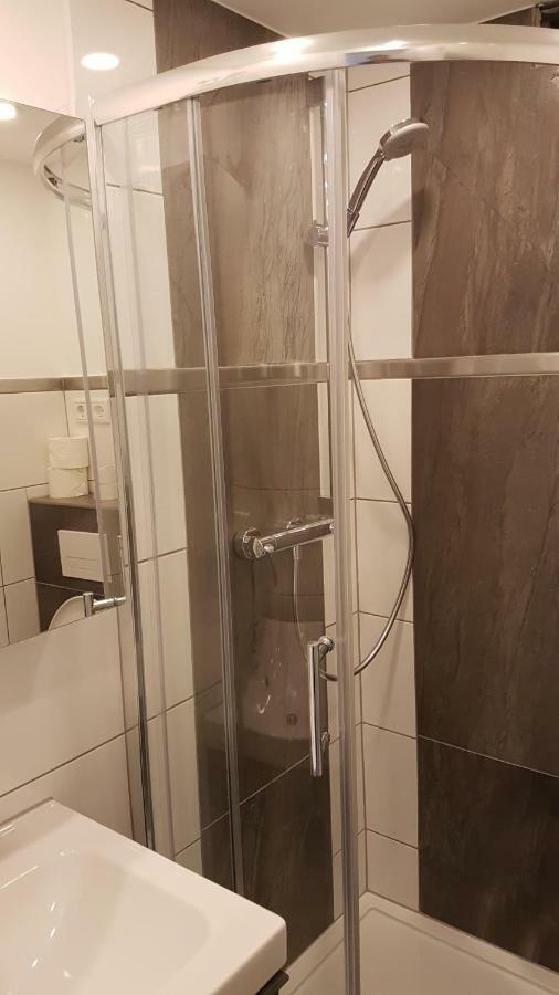 Sonniges Modernes Appartement Hoehenberg 쾰른 외부 사진
