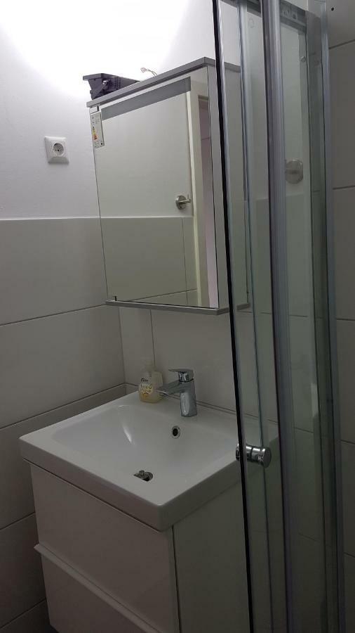 Sonniges Modernes Appartement Hoehenberg 쾰른 외부 사진